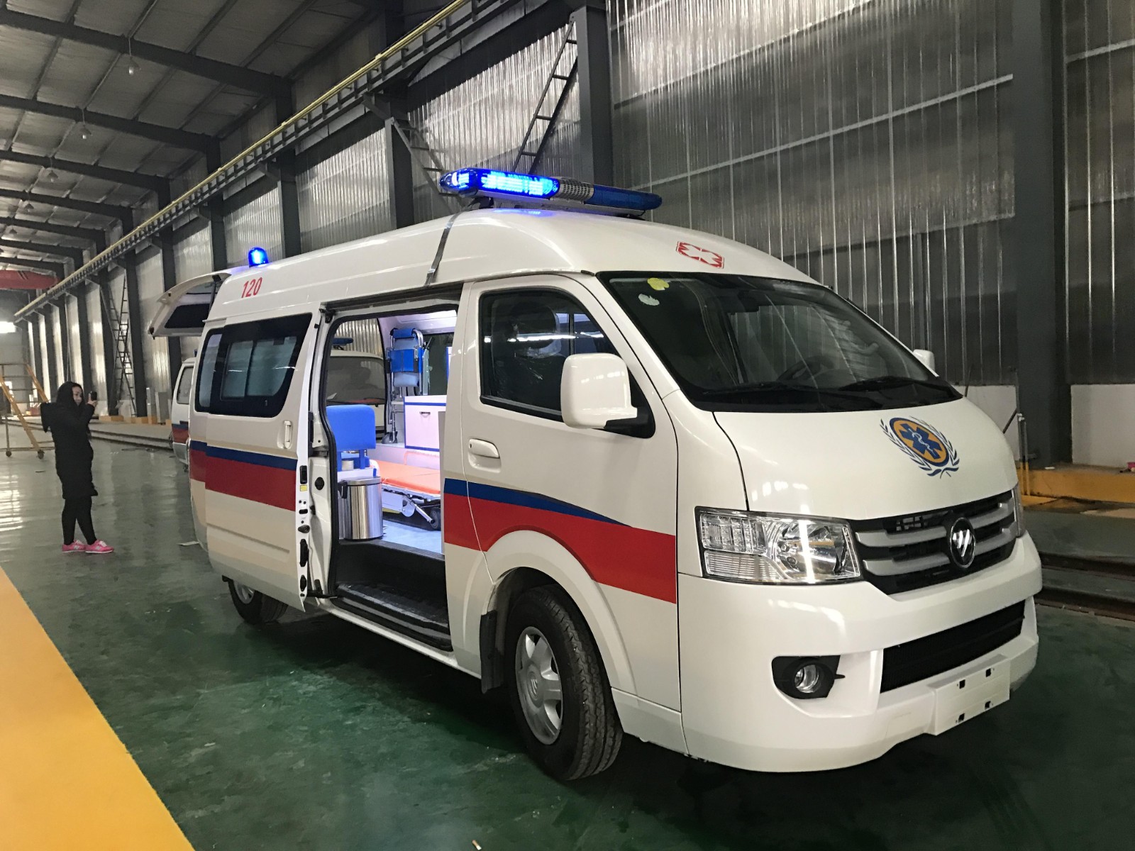 白玉县救护车转院